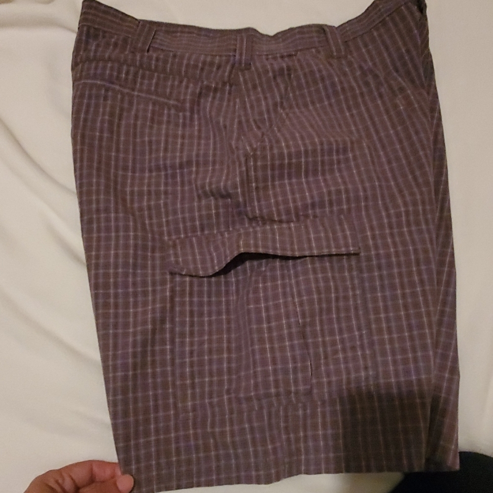 Shorts - Picture 3 of 3